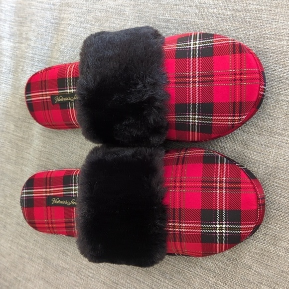 Victoria's Secret Signature Satin Red Black Plaid Slippers Size M - Picture 4 of 10